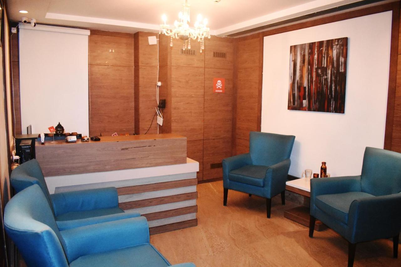 Lemonwood Suites By F9 Hotels - Trivoli Garden Chhatarpur Ню Делхи Екстериор снимка