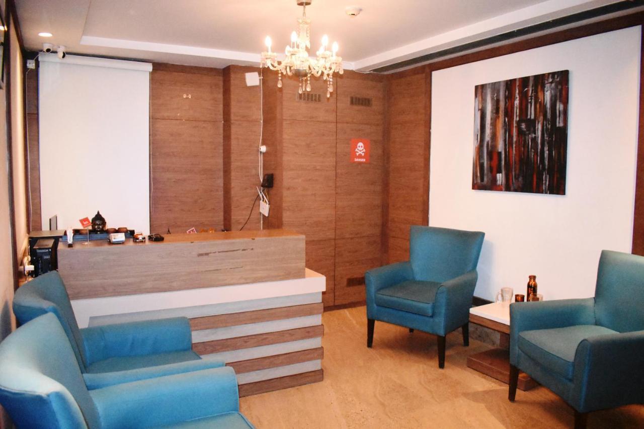 Lemonwood Suites By F9 Hotels - Trivoli Garden Chhatarpur Ню Делхи Екстериор снимка