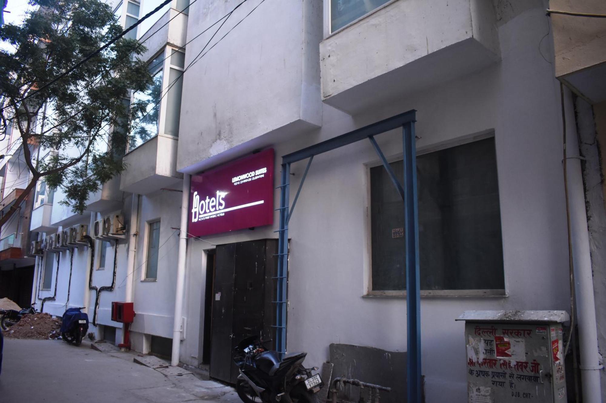 Lemonwood Suites By F9 Hotels - Trivoli Garden Chhatarpur Ню Делхи Екстериор снимка